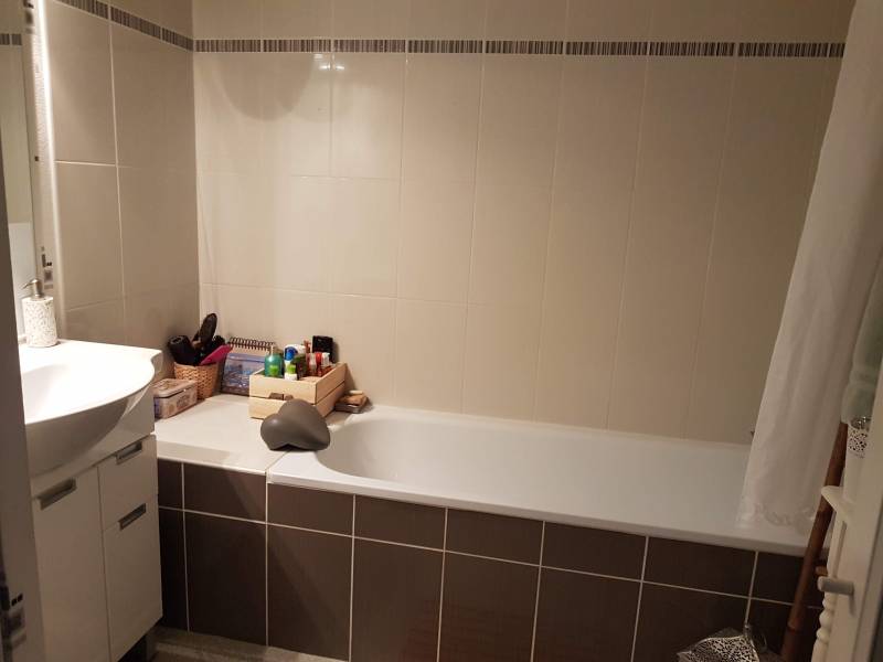 en vente appartement pour investissement F3 de 64 m² avec balcon et parking à Val de Reuil