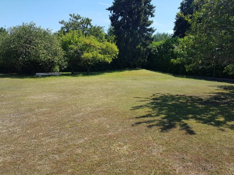 Vends maison ancienne de caractère F5 avec piscine jardin d'hiver et un jardin de 1827 m² à Le Vaudreuil