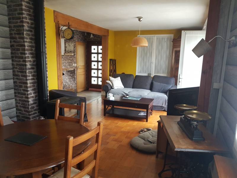 Vends maison F4 plain pied avec grand séjour/salon sous sol complet et jardin à Les Damps