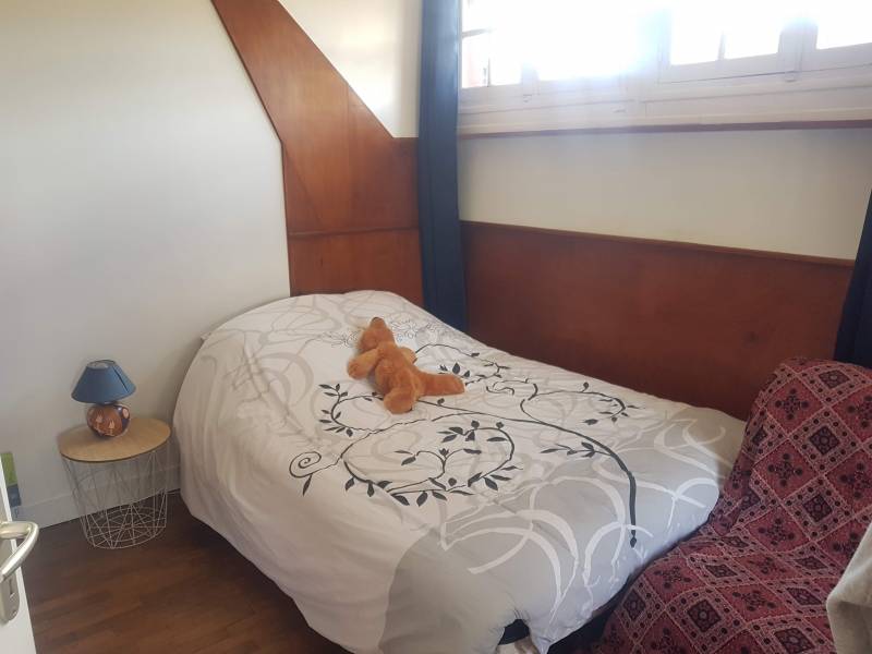 a vendre maison ancienne en bord de seine avec descente à bateau garage et jardin à saint Pierre du Vauvray