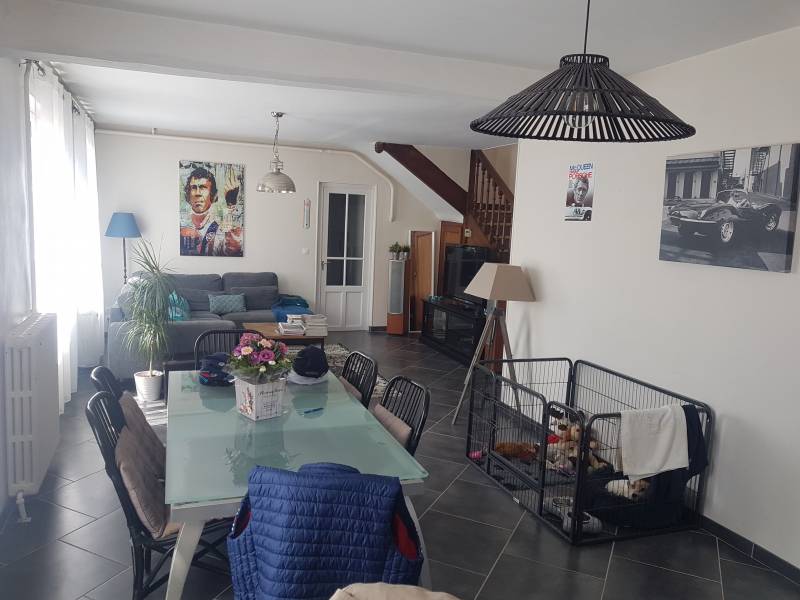 en vente maison ancienne avec séjour/salon de 39 m² garage jardin et bord de seine à Saint Pierre du Vauvray