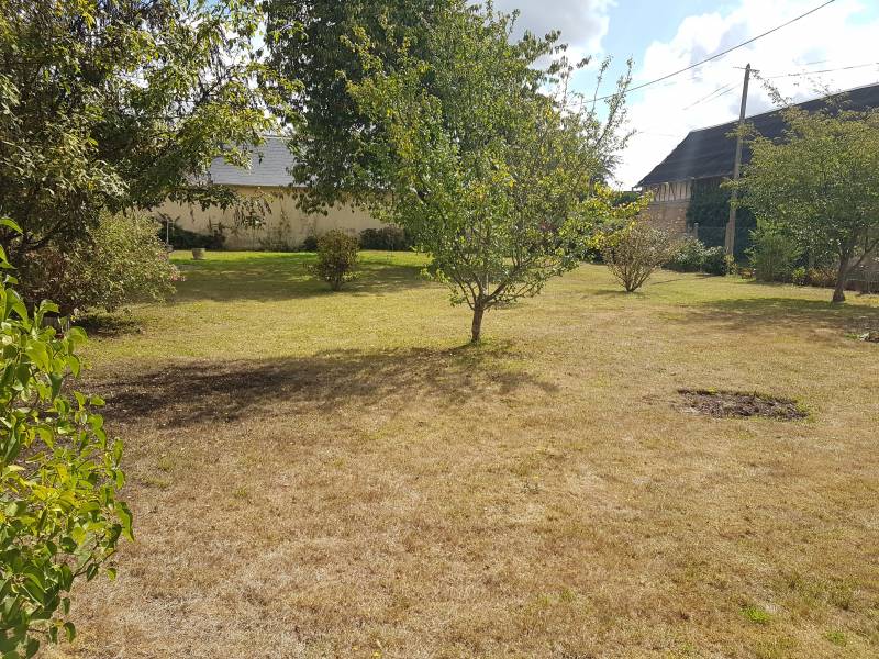 Vends maison ancienne avec dépendance et grand jardin sur l'axe Louviers Le Neubourg à Canapeville