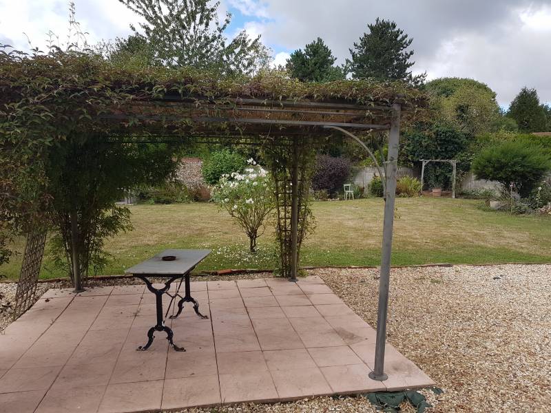 Achetez une maison ancienne dans un village avec écoles proche de louviers sur la commune de Canapeville