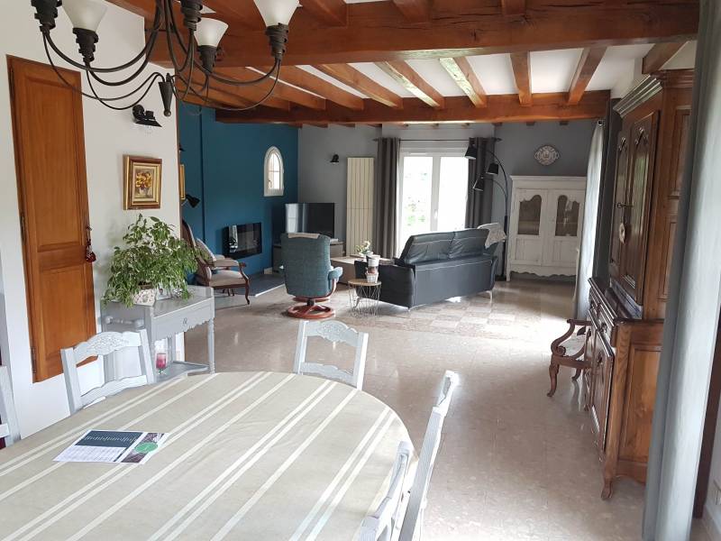 En vente maison traditionnelle F5 avec un séjour de 48 m² à La haye Malherbe