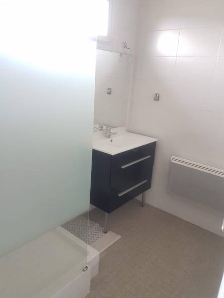 Vends maison F2 avec salle de douche à Muids