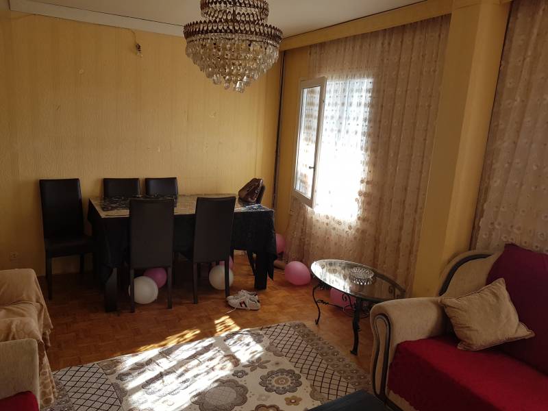 A vendre appartement F4 avec garage et balcon à Val de Reuil