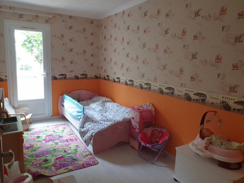 Maison 5 pièces de 115m² au calme avec jardin et garage VAL DE REUIL  