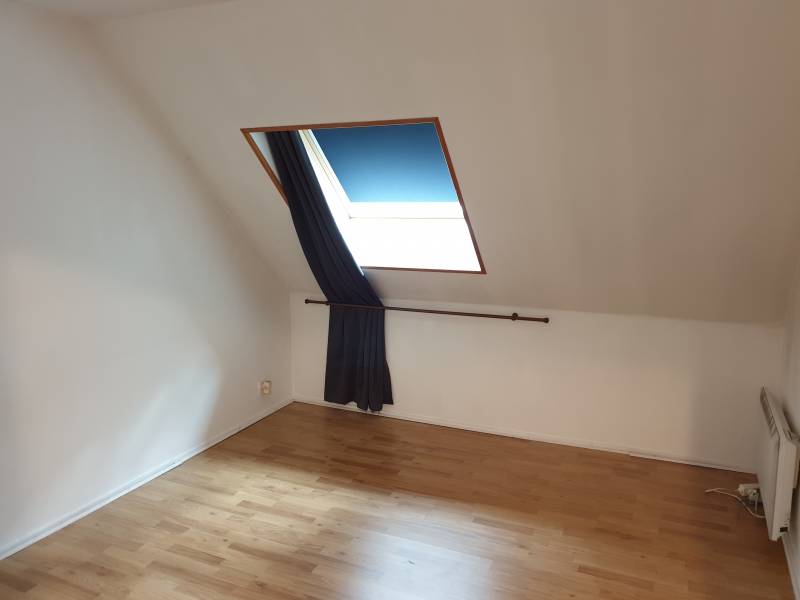 Maison 5 pièces de 116m² avec une cambre en Rez de chaussée dans le quartier du Cavé à VAL DE REUIL VAL DE REUIL  