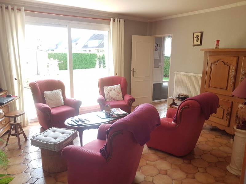 Maison F4 en bon état proche écoles et commerces Le Vaudreuil Proche écoles et commerces 