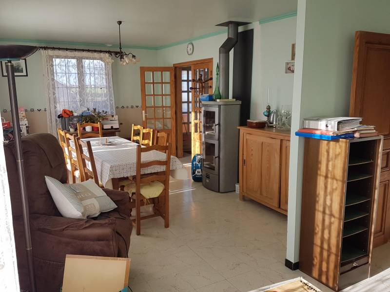 en vente maison sur sous sol complet avec 5 chambres à Quatremare