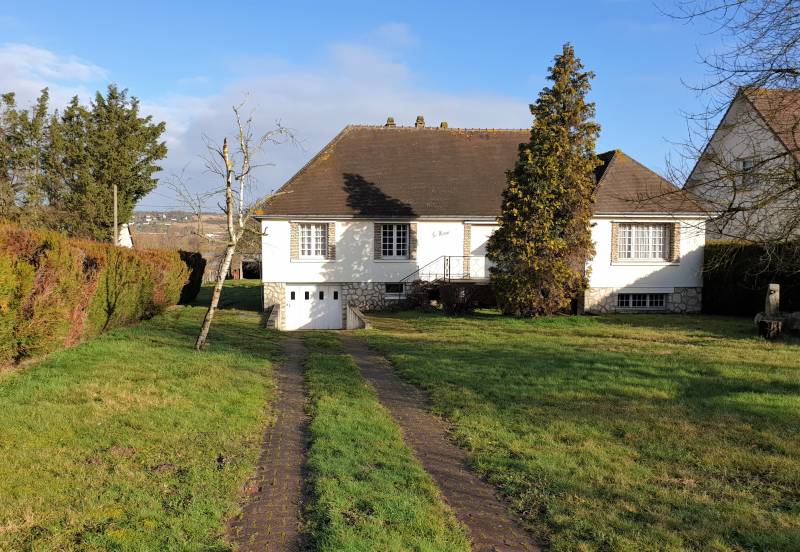 Maison entre Criquebeuf Sur Seine et Pont de l'arche 6 pièces 125 m2