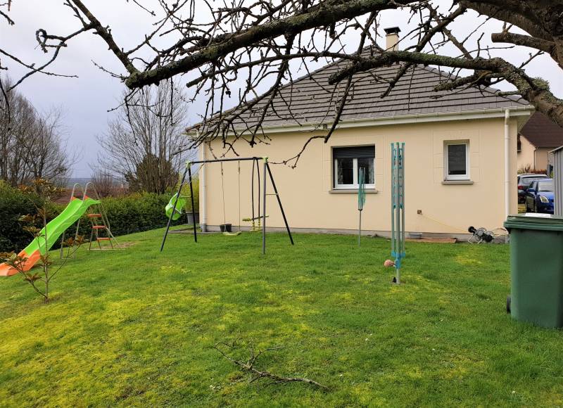 Maison récente de 90m² plain pied avec 3 chambres IGOVILLE  Calme, lumineux, excelent état.