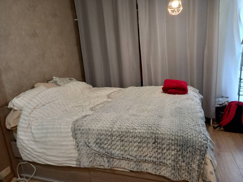 Chambre en suite dans un grand F2