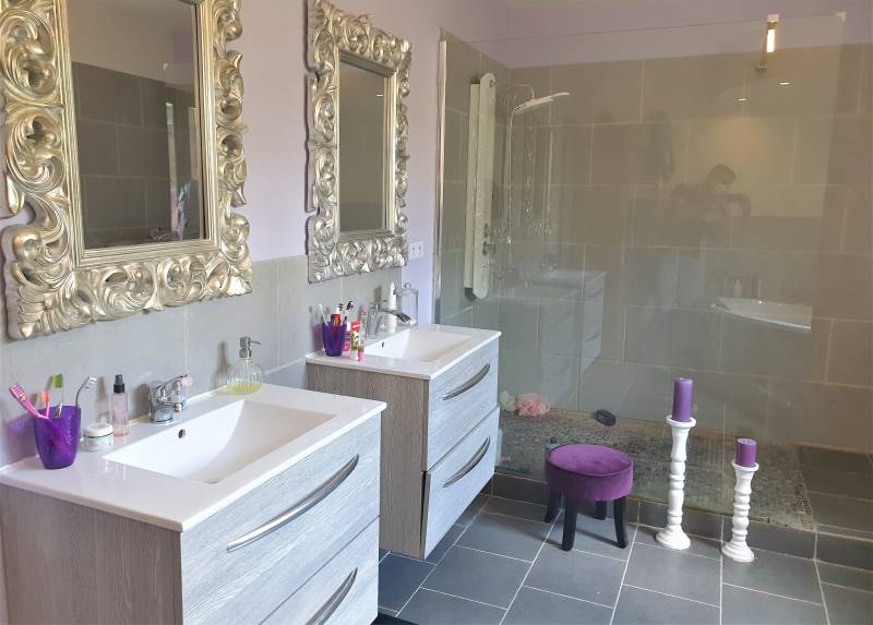 Maison 8 pièces de 205 m² environ avec terrasse et jardin proche Incarville LOUVIERS  