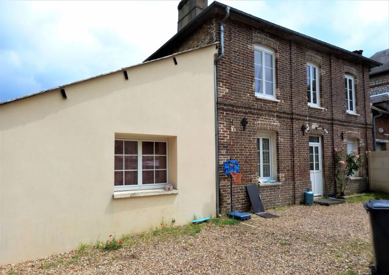 Maison 3 pièces de 71m² en bon état à POSES au calme et proche de la Seine POSES  