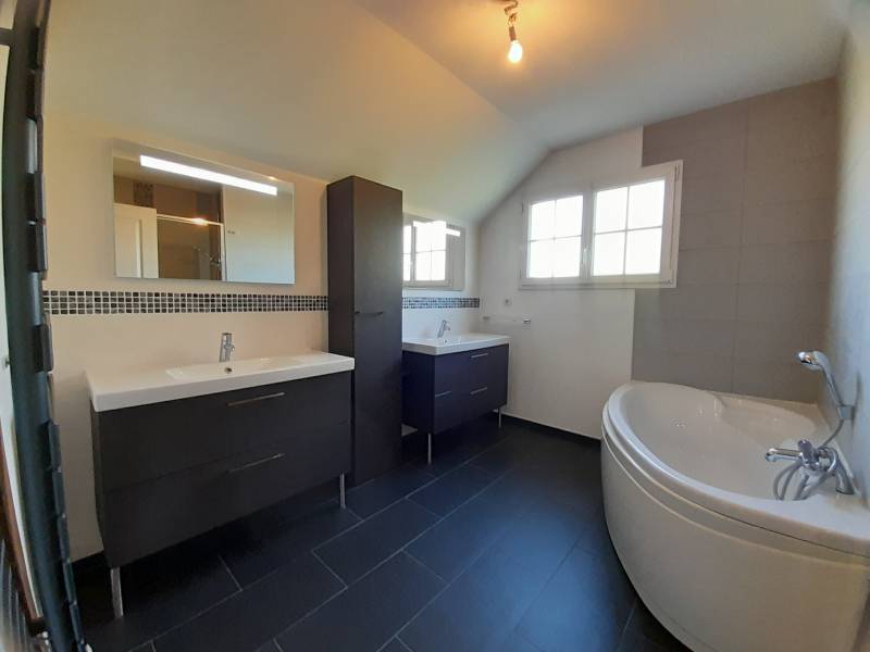 Maison Familial de 137 m² Saint Etienne du Vauvray  