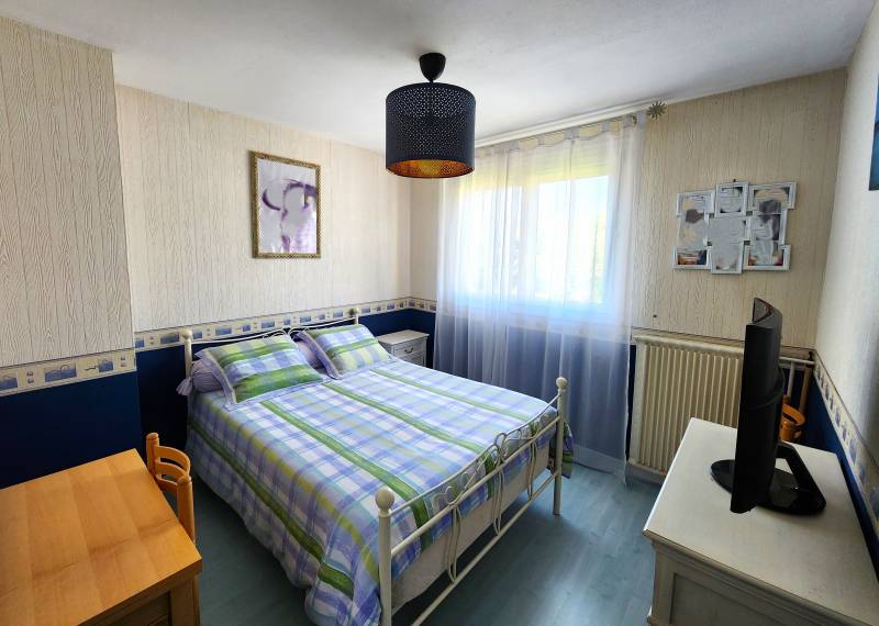 Maison lumineuse et au calme de 80m² environ avec 3 grandes chambres, terrasse exposée Sud-Ouest