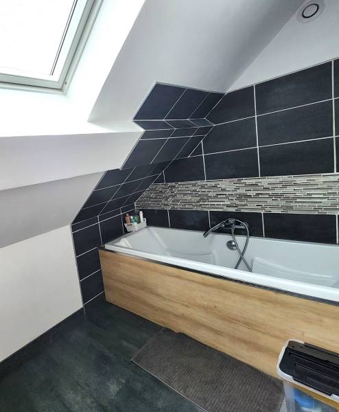 Maison 6 pièces de 160m² environ au calme avec 2 chambres en rez-de-chaussée et pièce de vie de 70m²