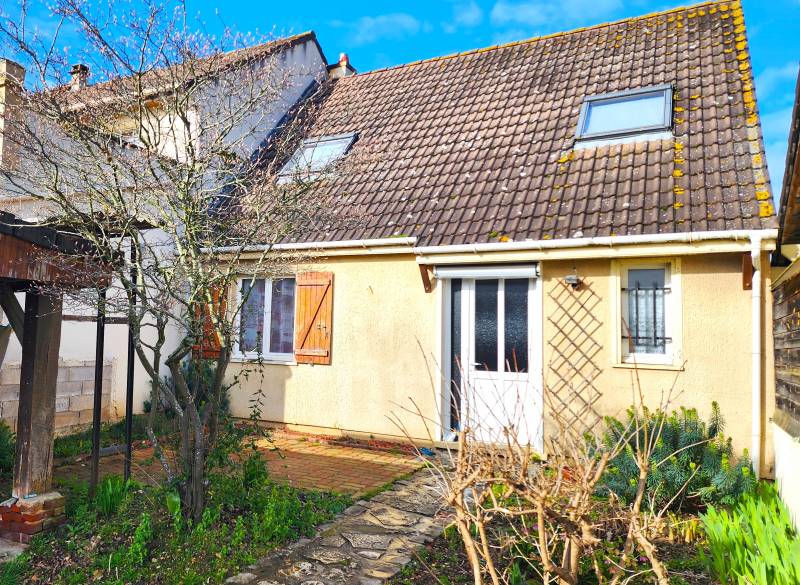 Maison 4 pièces de 89m² à VAL DE REUIL