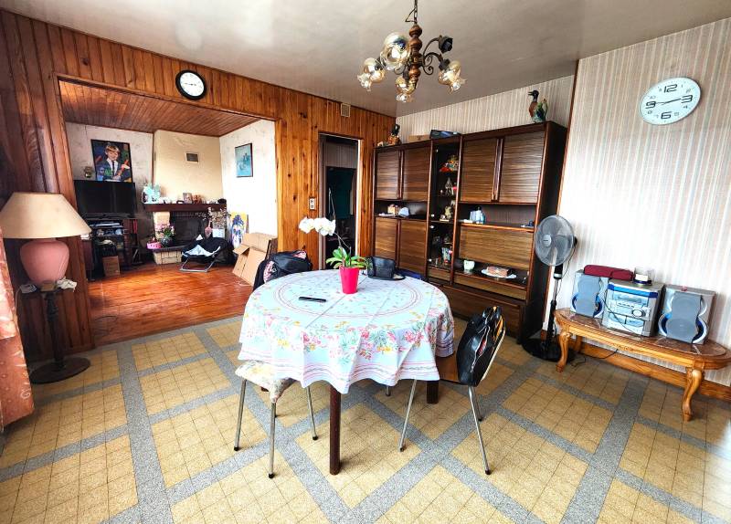 Maison à vendre à Poses (27740) | T3, jardin 855 m² | À rénover, proche Seine et aides disponibles