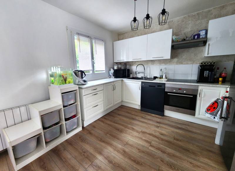 Maison 3 chambres à vendre à Val-de-Reuil – Jardin, terrasse, garage