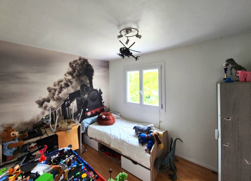 Maison 3 chambres à vendre à Val-de-Reuil – Jardin, terrasse, garage