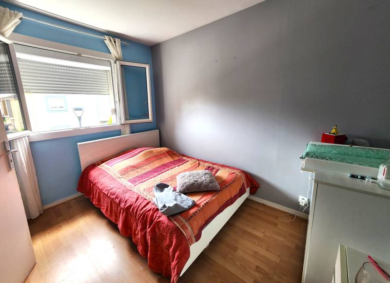 Maison 3 chambres à vendre à Val-de-Reuil – Jardin, terrasse, garage