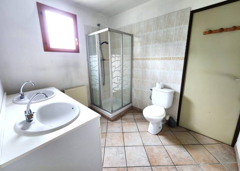 Maison plain-pied 140 m² à vendre à Saint-Marcel (27950) – 4 chambres, jardin, garage, proche Vernon et A13