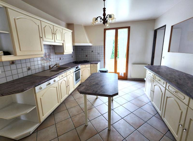 Maison plain-pied 140 m² à vendre à Saint-Marcel (27950) – 4 chambres, jardin, garage, proche Vernon et A13