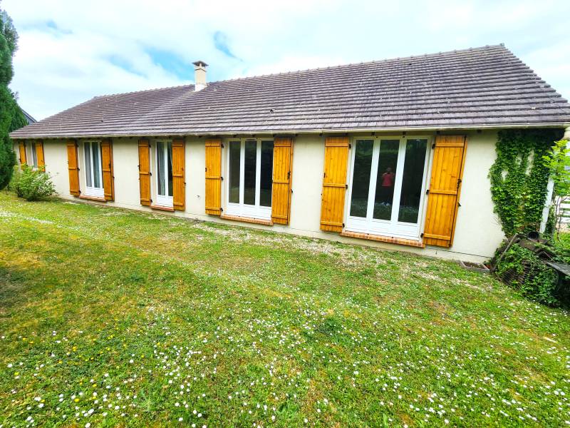 Maison plain-pied 140 m² à vendre à Saint-Marcel (27950) – 4 chambres, jardin, garage, proche Vernon et A13