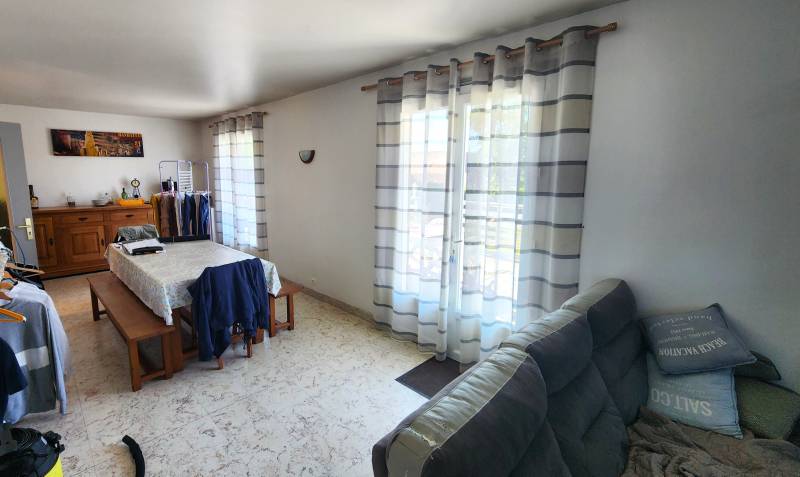 Maison à vendre Louviers – 129 m², 4 chambres, jardin de 1005 m², sous-sol et garage