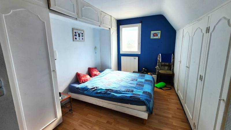 Maison à vendre Louviers – 129 m², 4 chambres, jardin de 1005 m², sous-sol et garage