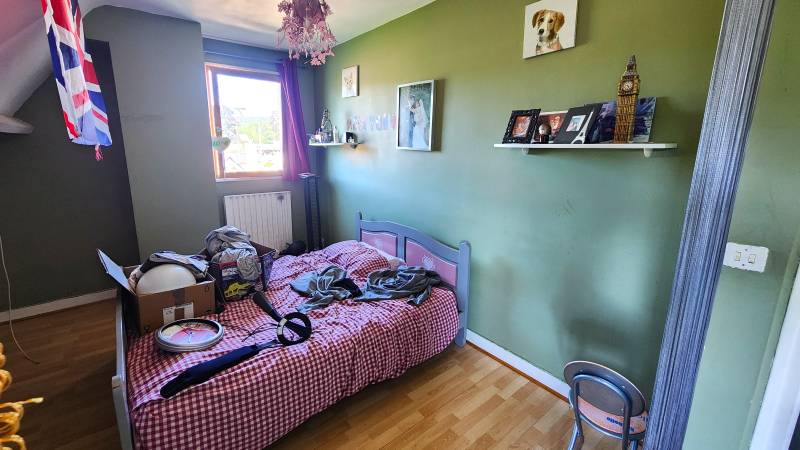 Maison à vendre Louviers – 129 m², 4 chambres, jardin de 1005 m², sous-sol et garage