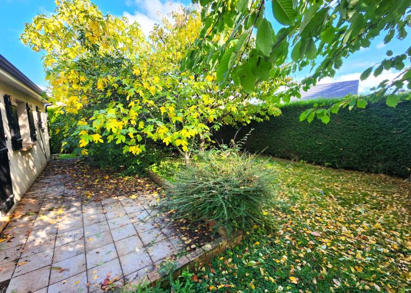 À vendre : maison individuelle lumineuse de 85 m² avec terrain et terrasse