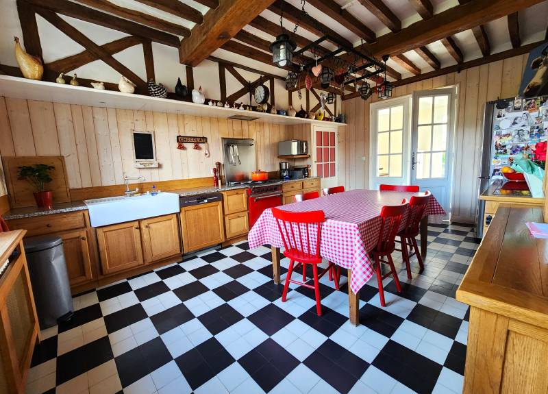 Propriété Prestigieuse à 10 Minutes de la Gare – Les Damps