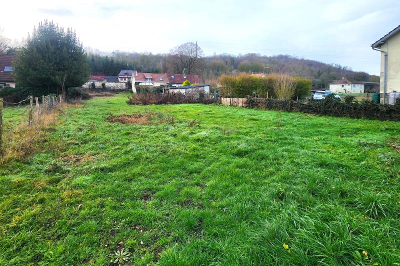 Terrain constructible 1 120 m² à Léry – Environnement calme, proche Eure, Seine et Lac de Poses