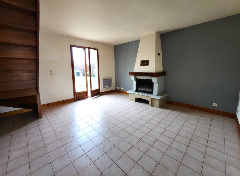 Maison à vendre à Léry – 90 m², 2 chambres + bureau, environnement calme