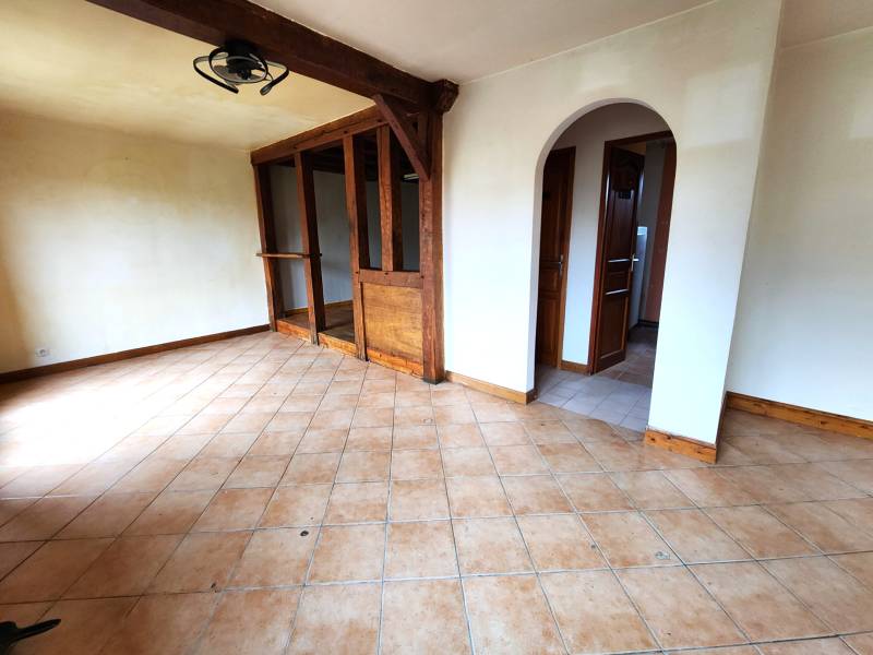 Maison à rénover à Léry – 4 pièces, 90 m², secteur recherché