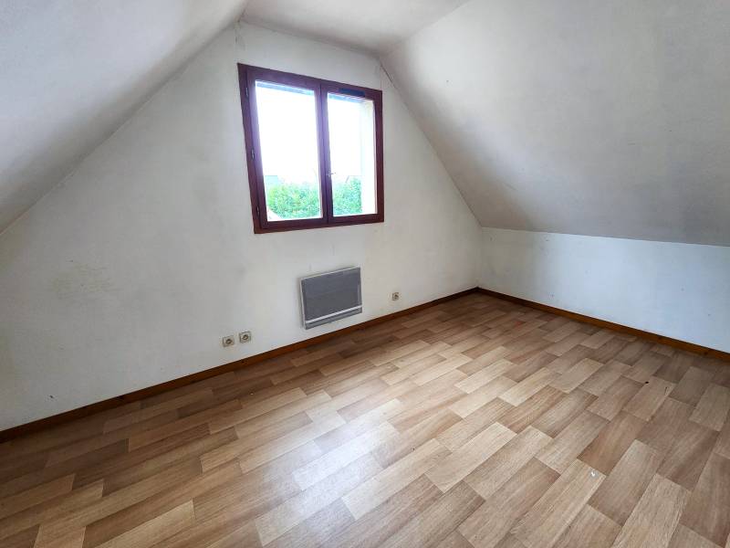 Maison à rénover à Léry (27690) – 90 m² avec bureau, terrain 550 m²