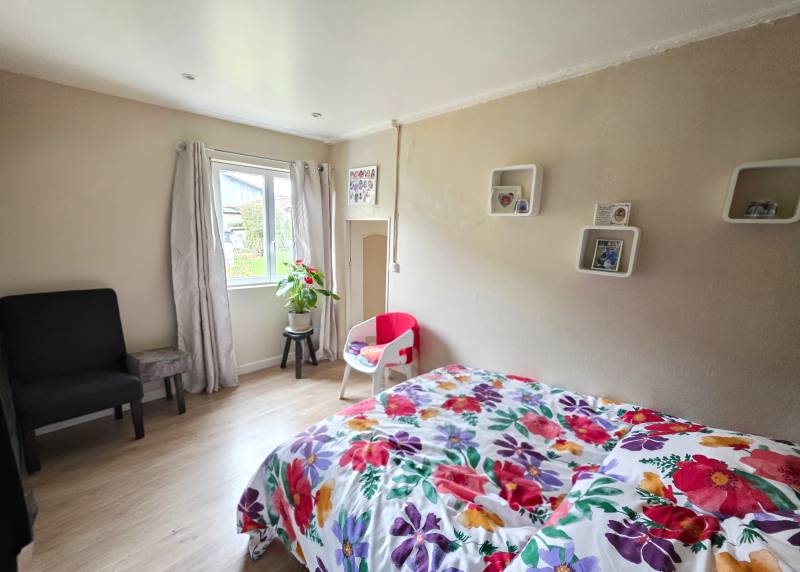 Maison pleine de charme à Léry – Proche A13, gare et nature