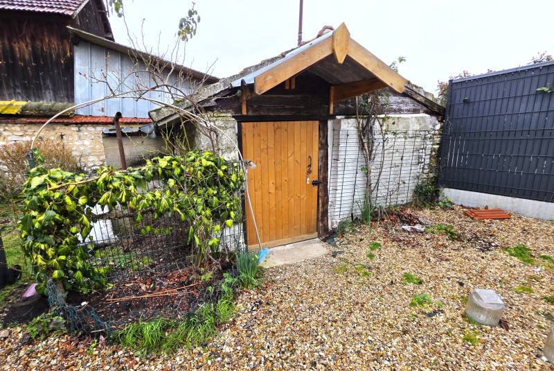 Maison pleine de charme à Léry – Proche A13, gare et nature