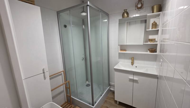 Maison récente avec jardin et garage – Val-de-Reuil secteur recherché