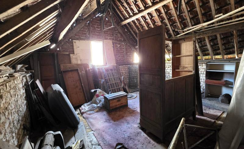 Maison avec atelier, stockage et projet de gîte à Andé