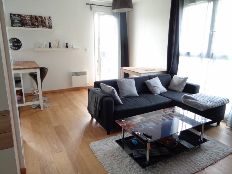 Achetez cet appartement avec séjour et une chambre à Val de Reuil 27100