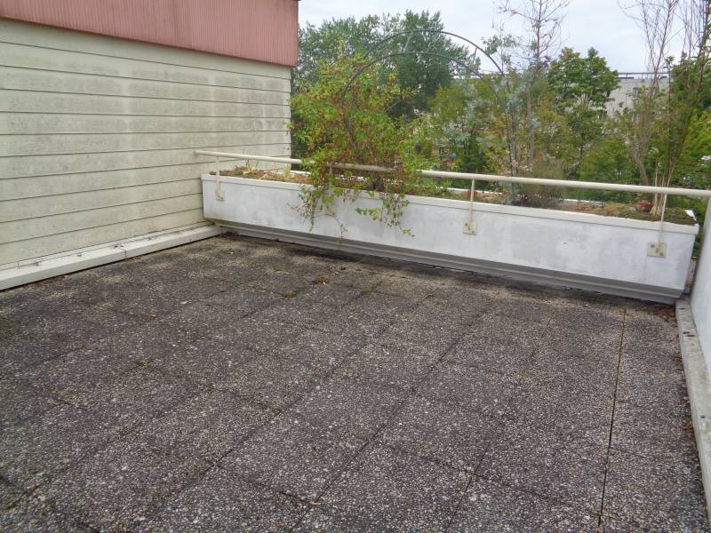 A vendre à VAL DE REUIL 27100 maison de ville avec deux terrasses