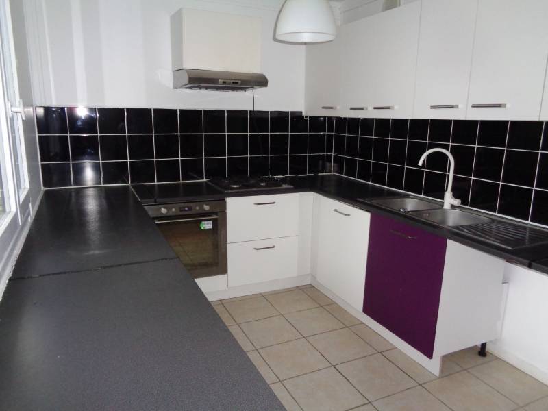 En vente appartement dans résidence avec ascenseur à Val de Reuil 27100