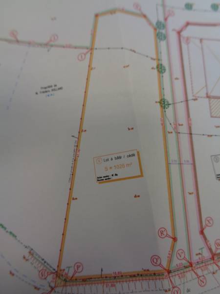 Vends terrain à bâtir plat d'une superficie de 1026 m² libre de constructeur à Heudreville sur eure (27400)