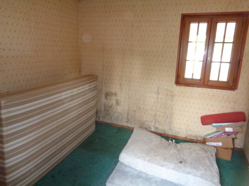 En vente maison à rénover avec 2 chambres à Val de Reuil 27100