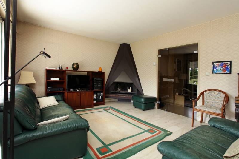 achetez cette maison sur sous sol avec cheminée contemporaine à louviers 27400