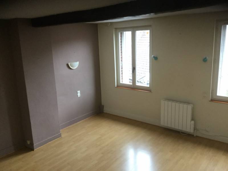 Vends maison de ville F3 avec 02 chambres et un cellier à Pont de l'Arche